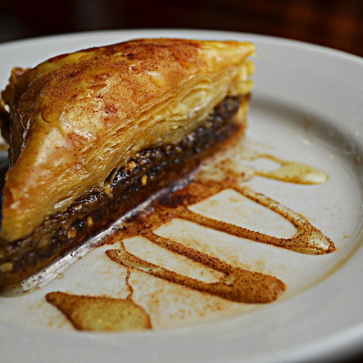 Red Plum Baklava Status Candle