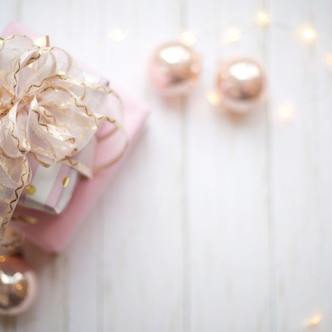 Gracie Moo Candles gift card with a pink design, perfect for candle lovers and gifting occasions.